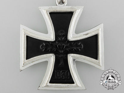 a_german_federal_republic_knight's_cross_of_the_iron_cross;1957_issue_c_0275