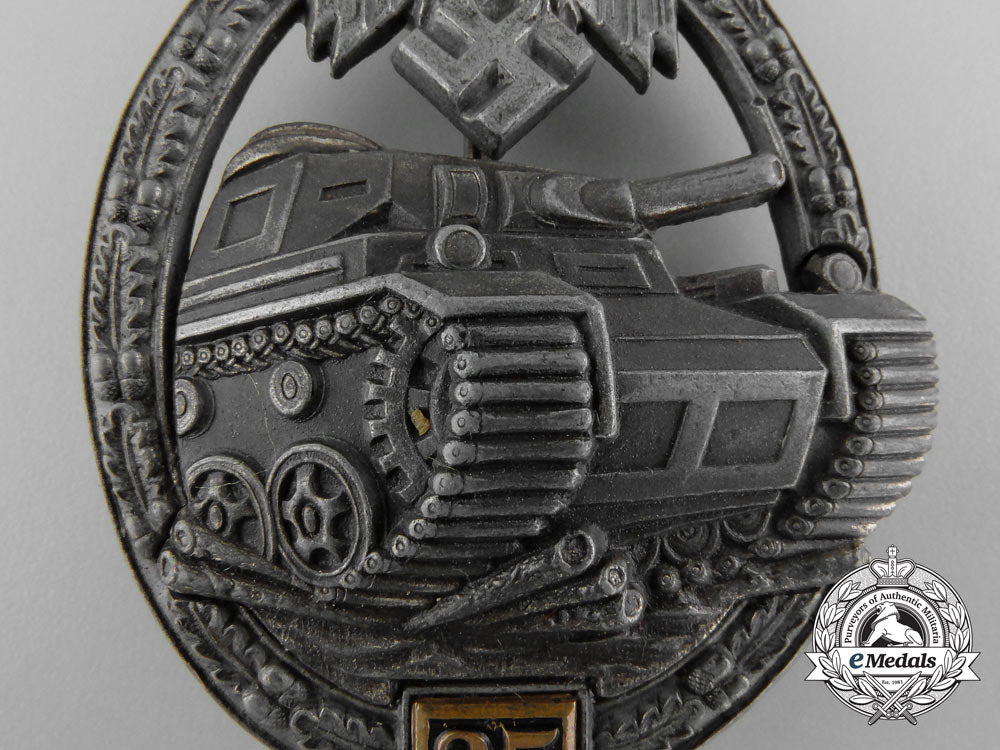 a_bronze_grade_tank_badge_by_gustav_brehmer;_special_grade25_c_0972