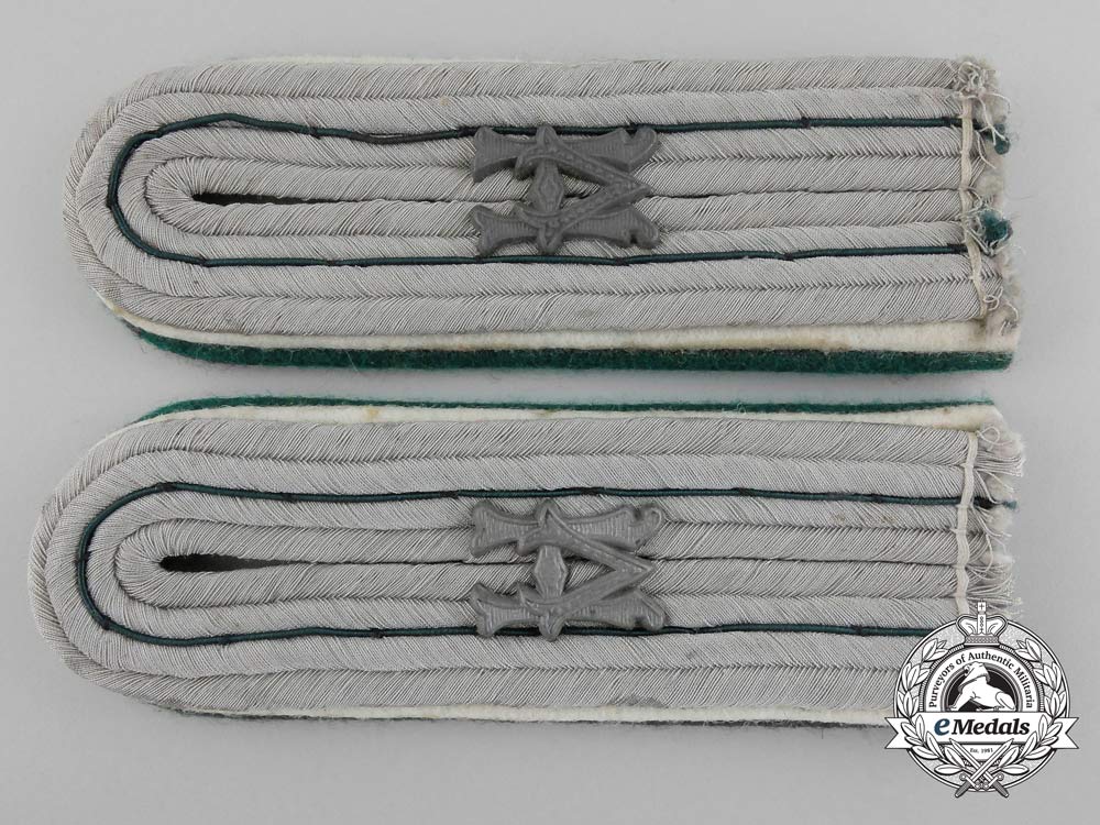 a_set_of_german_army_administrator’s_shoulder_boards_c_1051