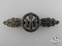 A Bronze Grade Luftwaffe Squadron Clasp For Bombers By Osang