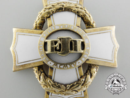 an_austrian_war_cross_for_civil_merit,_second_class_by_rothe_c_1600