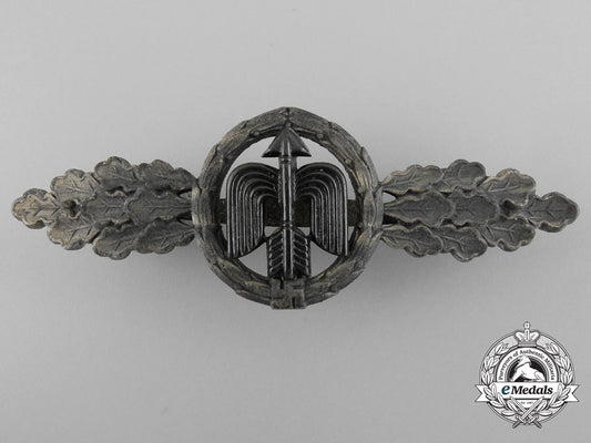 a_silver_grade_short-_range_luftwaffe_day_fighter_clasp_by_g.h._osang,_dresden_c_1677