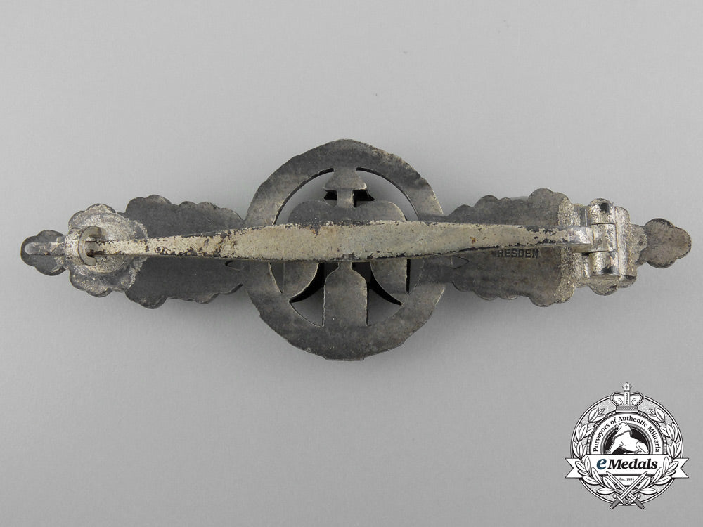 a_silver_grade_short-_range_luftwaffe_day_fighter_clasp_by_g.h._osang,_dresden_c_1679