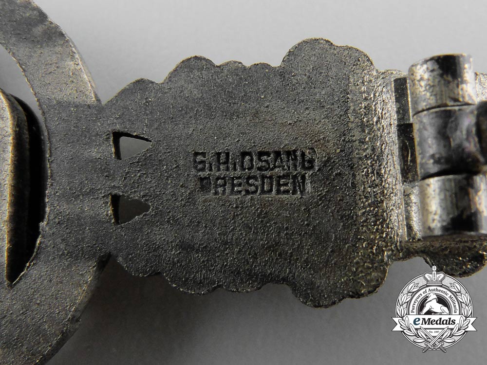 a_silver_grade_short-_range_luftwaffe_day_fighter_clasp_by_g.h._osang,_dresden_c_1684