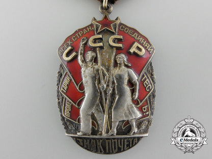 a_soviet_order_of_the_badge_of_honour_c_2528