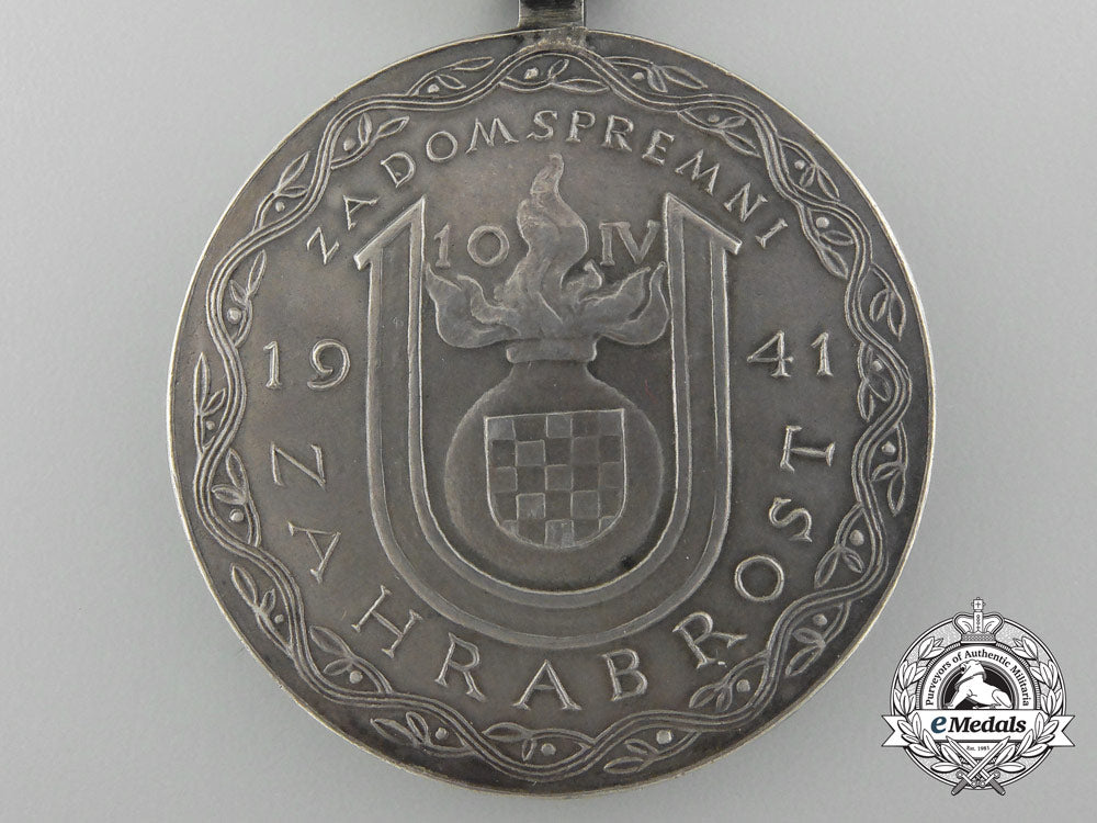 croatia,_independent_state._a_large_bravery_medal,_i_class,_by_teodor_krivak,_c.1941_c_2811_1_1_1_1
