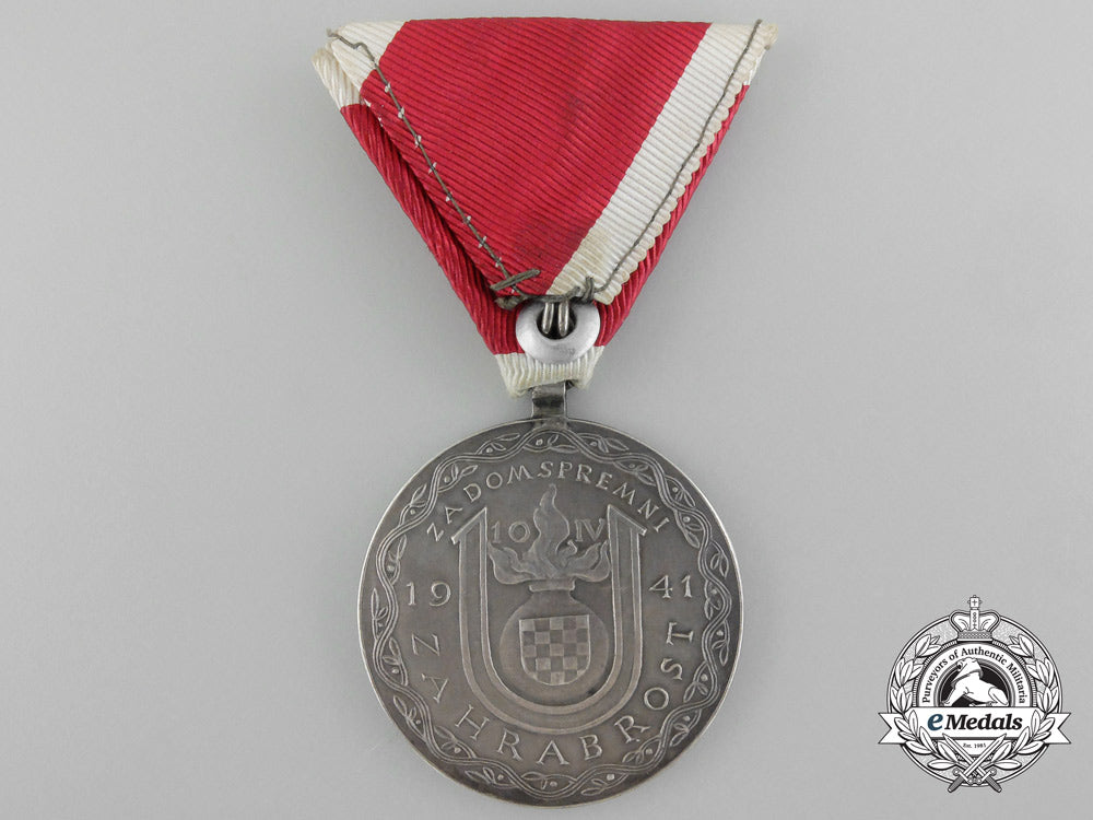 croatia,_independent_state._a_large_bravery_medal,_i_class,_by_teodor_krivak,_c.1941_c_2812_1_1_1_1