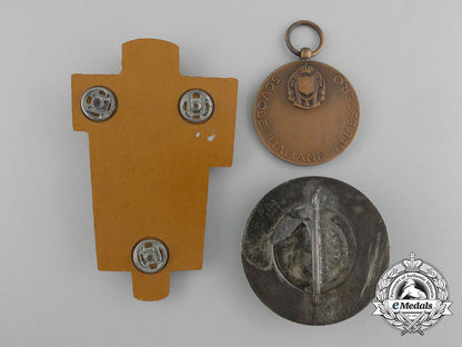 a_lot_of_three_second_war_fascist_italian_medals_and_badges_c_3045