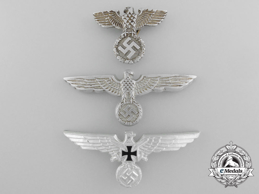 a_lot_of_three_german_eagle_cap_badges_c_3075