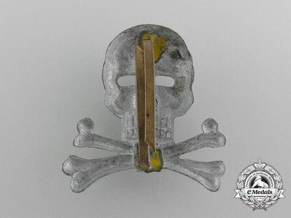 a_braunschweiger_totenkopf(_skull)_officer’s_cap_insignia_for_the_infantry_regiment_nr.92_or_hussars.17_c_3105