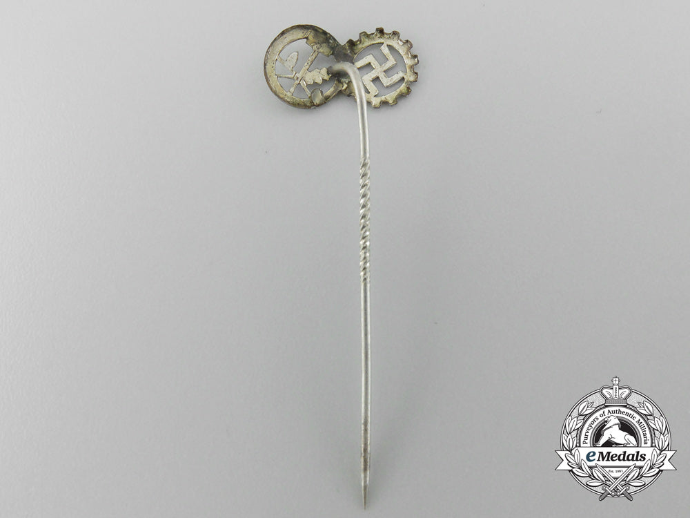 three_second_war_german_badges&_insignia_c_3115