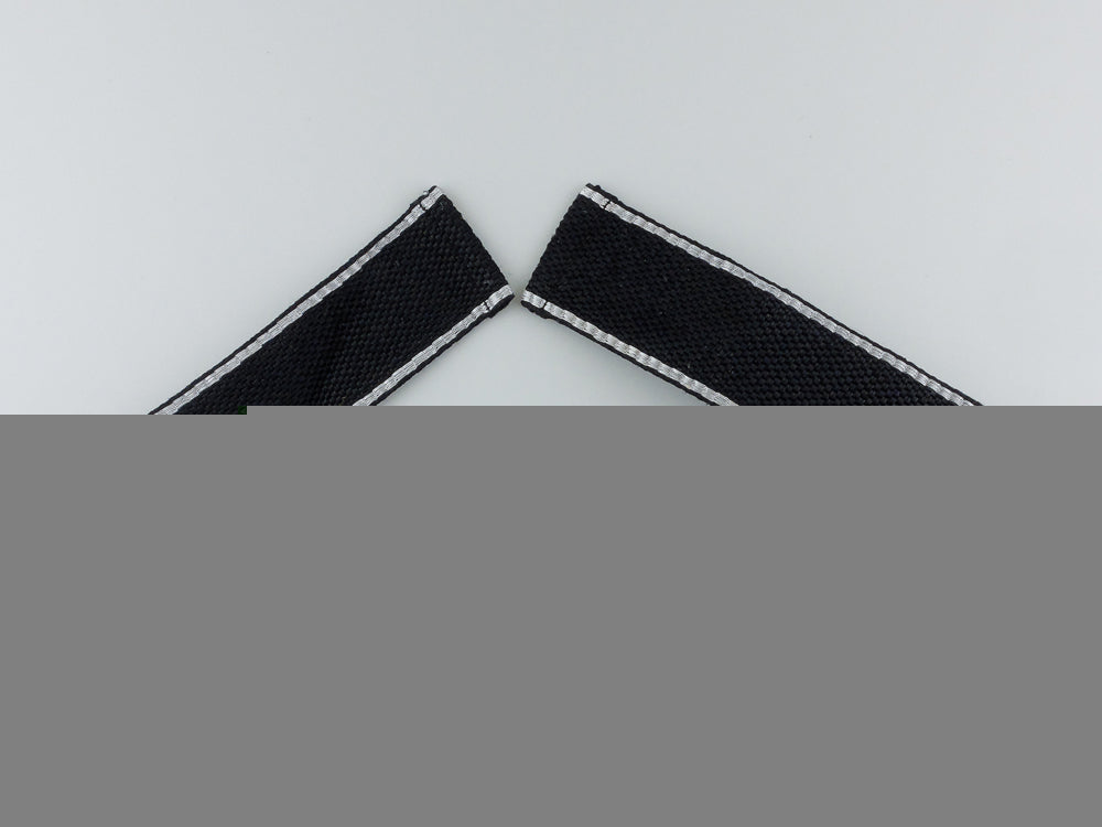 a_mint_ss_deutschland_officer’s_cufftitle_c_329