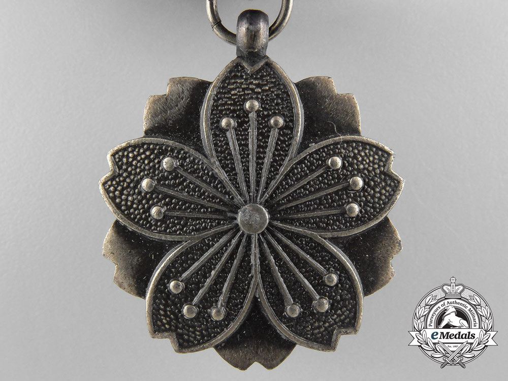 four_second_war_period_japanese_badges&_insignia_c_3516