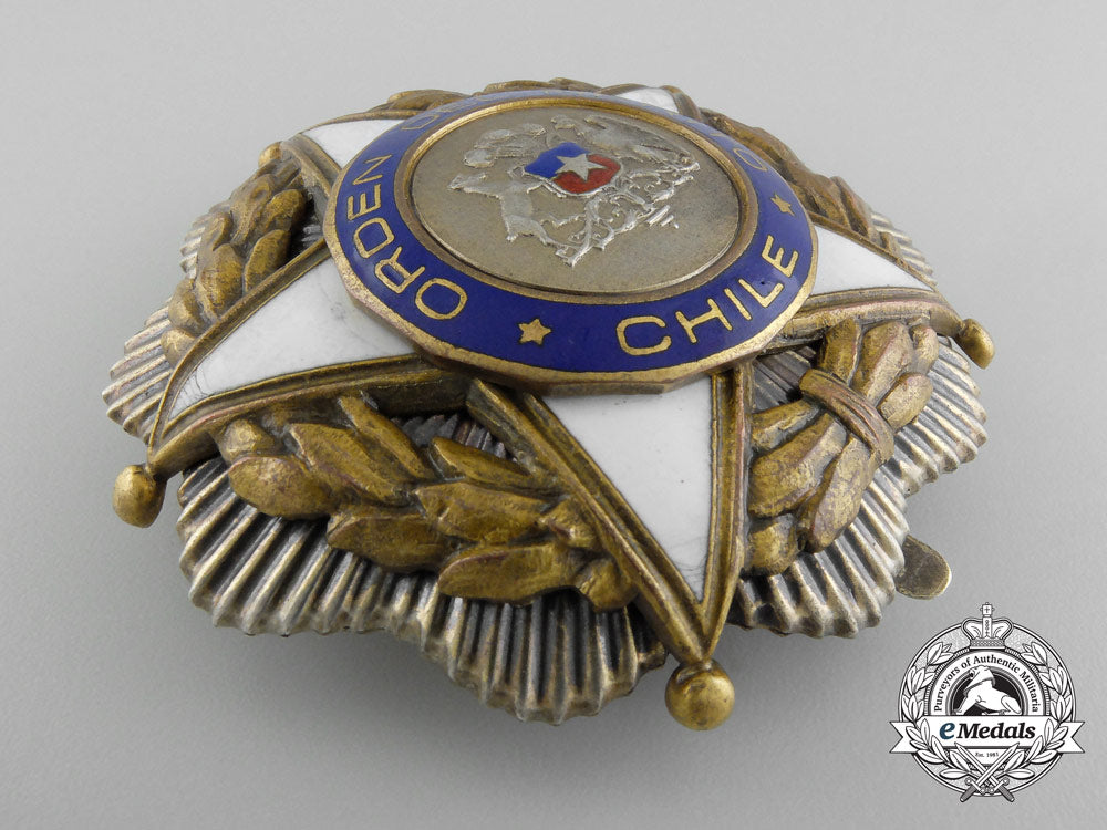 a_chilean_order_of_merit;_breast_star;_fifth_period_c_3640