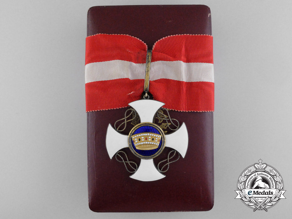 an_order_of_the_crown_of_italy;_commander_with_case_c_4000