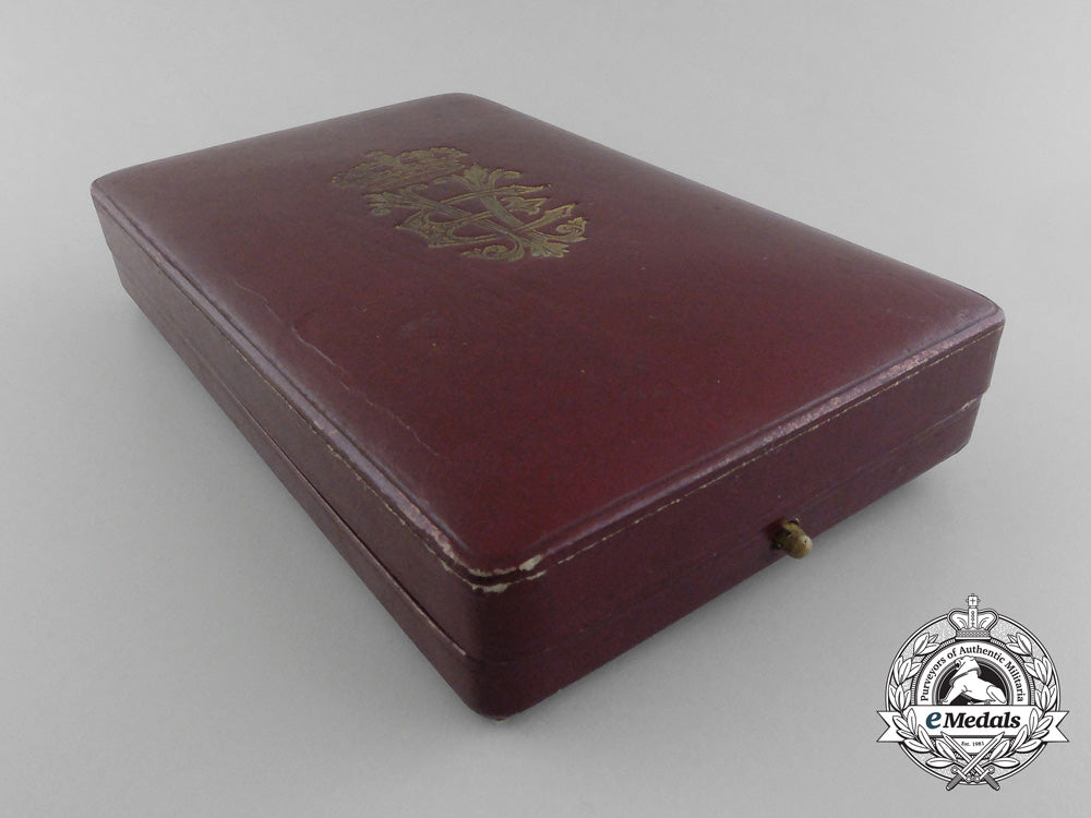 an_order_of_the_crown_of_italy;_commander_with_case_c_4001