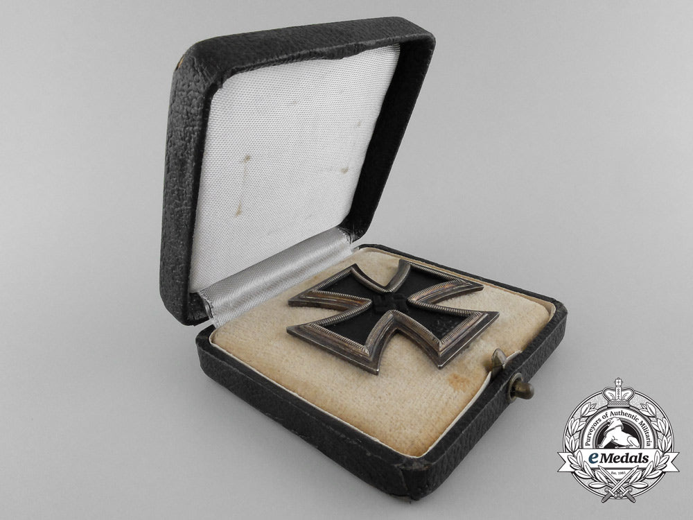 a_mint_iron_cross_first_class1939_with_case_c_4156_1