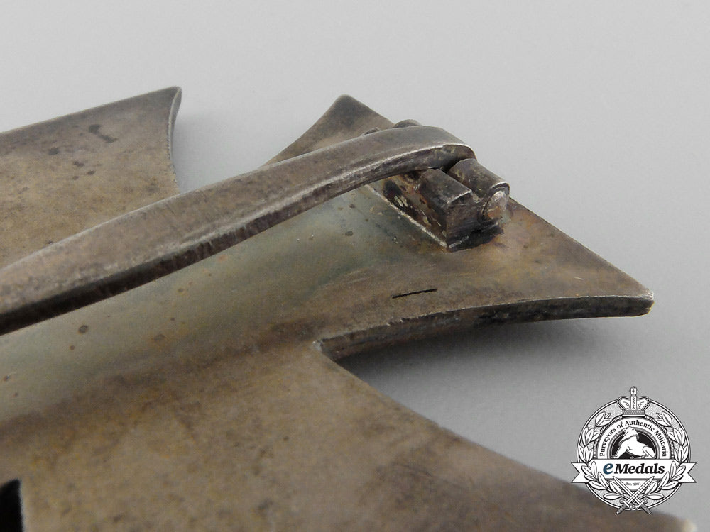 a_mint_iron_cross_first_class1939_with_case_c_4162_1