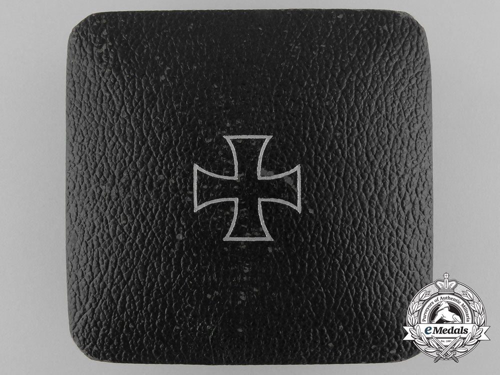 a_mint_iron_cross_first_class1939_with_case_c_4163_1