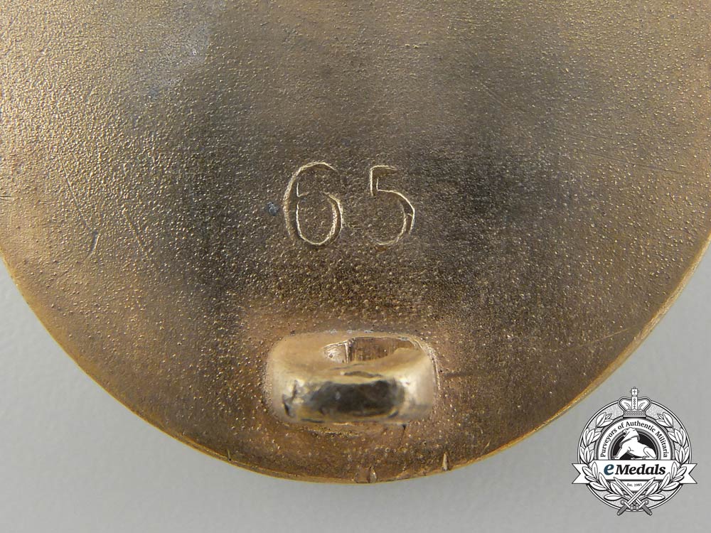 a_german_second_war_gold_grade_wound_badge_by_klein&_quenzer_c_4434
