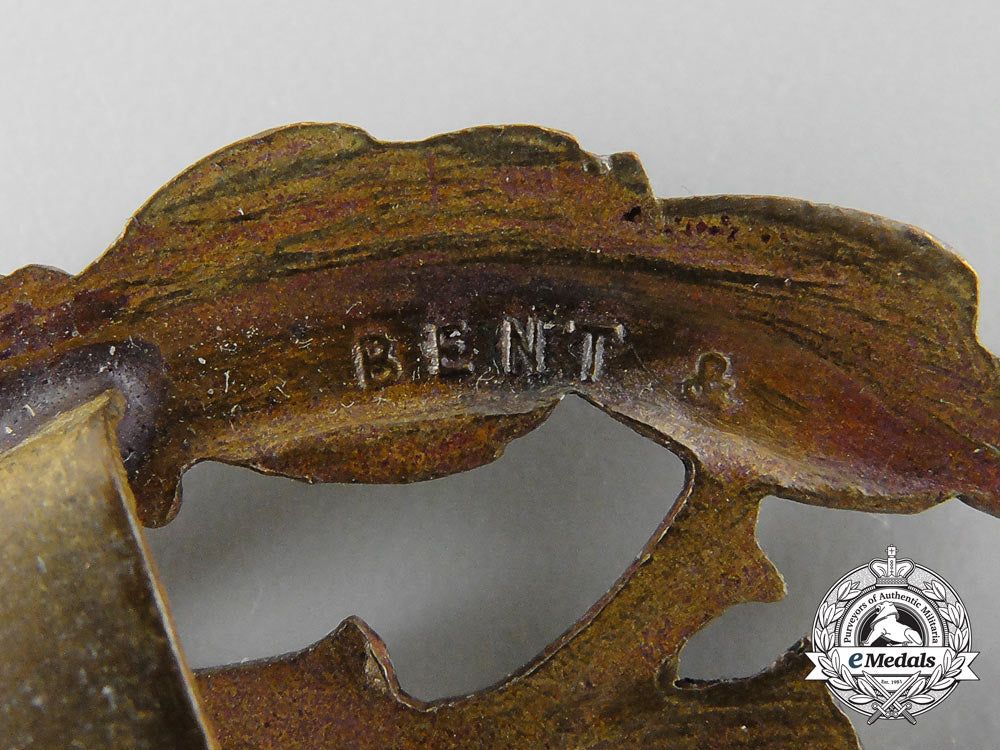four_woman’s_auxiliary_army_corps_cap_badges_c_4534