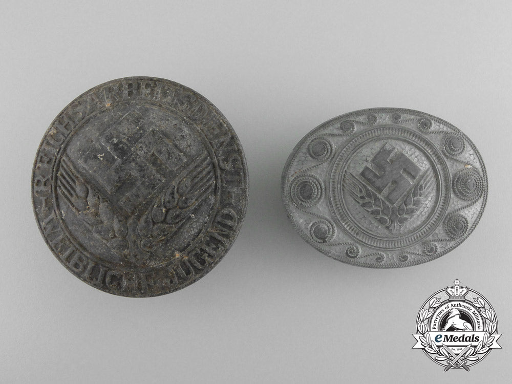 a_lot_of_two_reichsarbeitsdienst(_rad)_badges_c_4607