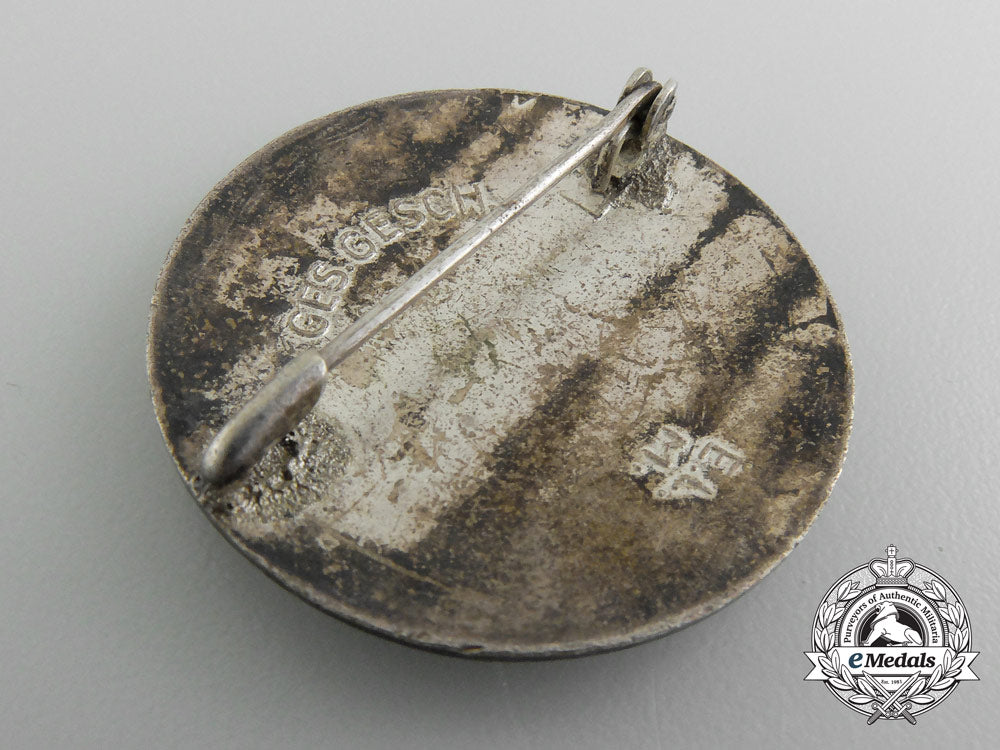 a_german_red_cross_female_helper’s_service_badge_c_4718