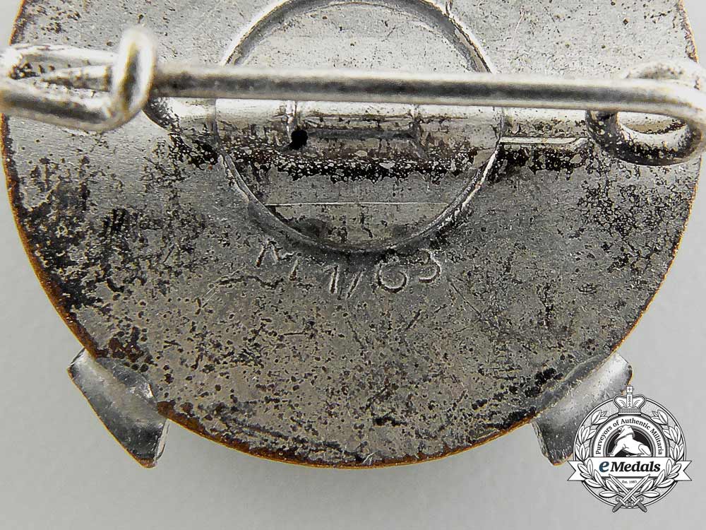 a_lot_of_two_german_civilian_badges_c_4823