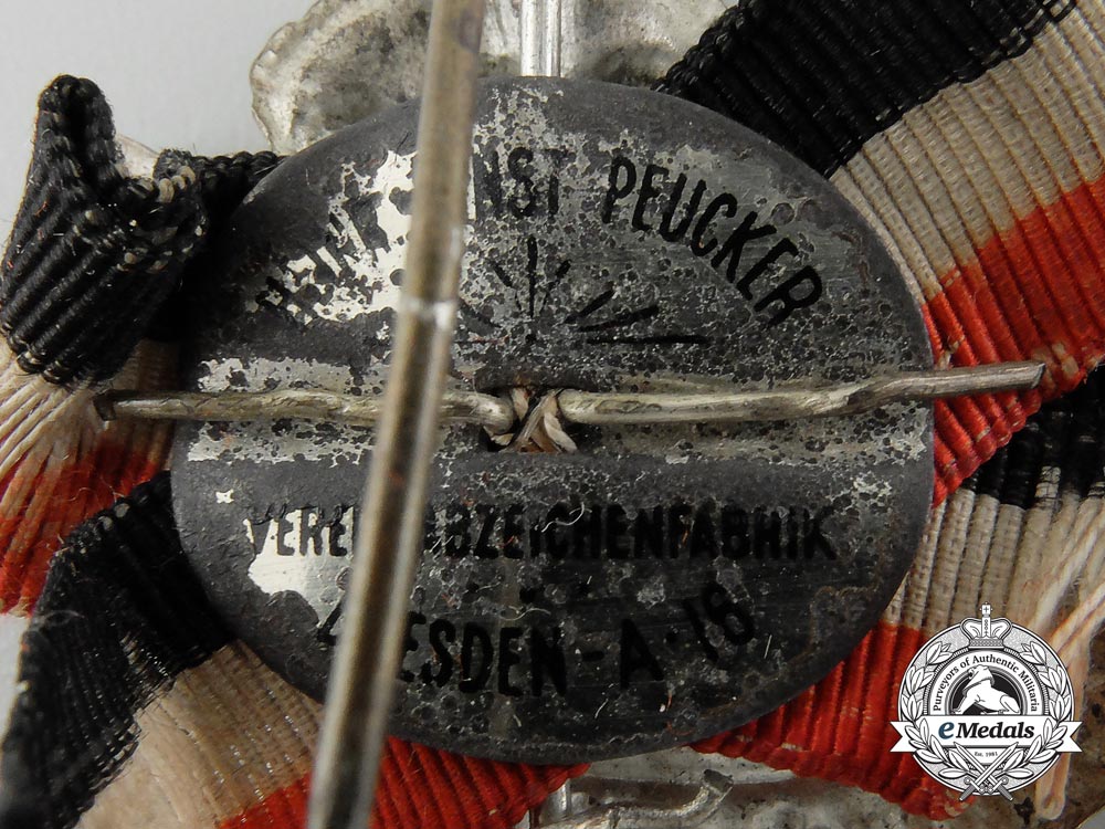 a_lot_of_seven_german_first_war_veteran’s_association_badges_c_4829_1