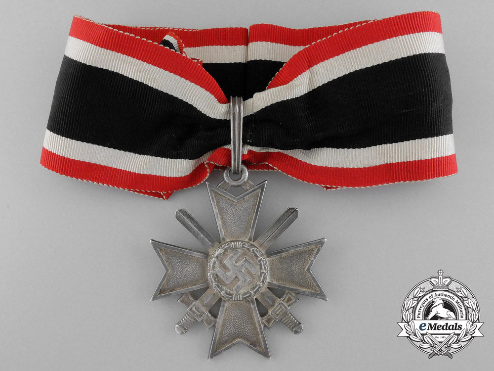 an_early_knight’s_cross_of_the_war_merit_cross_by_deschler_c_4902_1