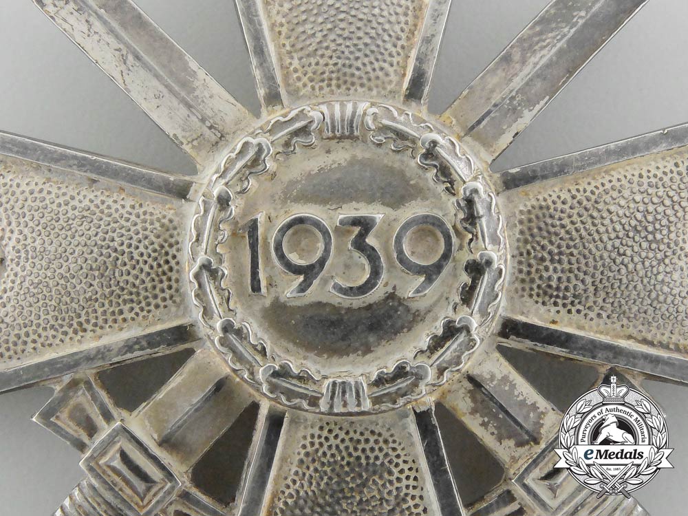 an_early_knight’s_cross_of_the_war_merit_cross_by_deschler_c_4905_1