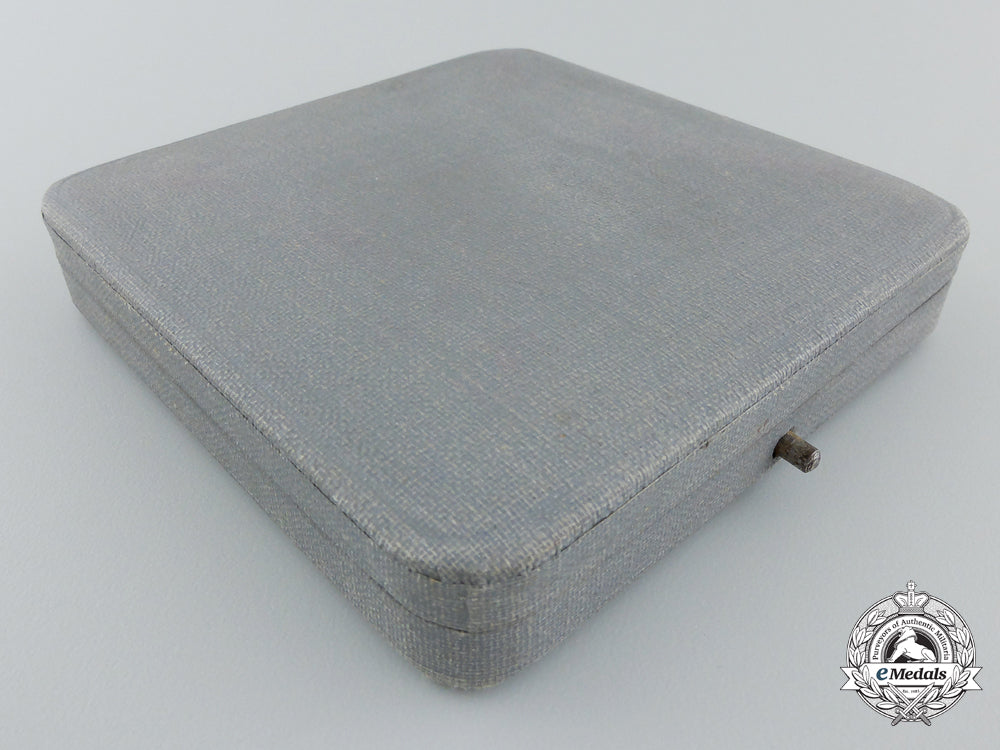 an_nsdap_lifesaving_medal_with_case_by_deschler&_sohn_c_579