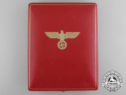 a_german_eagle_order_first_class_with_case_by_godet_c_6068
