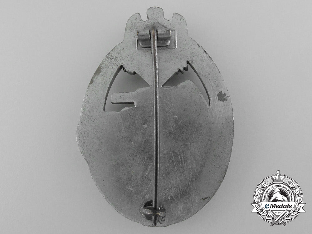 a_silver_grade_tank_badge;_unmarked_and_mint_c_6973