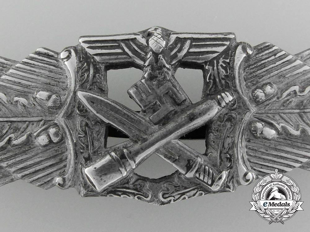 germany,_heer._a_close_combat_clasp,_silver_grade,_by_rudolf_souval_c_7037_1_1