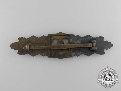 a_bronze_grade_close_combat_clasp_by_a.g.m.u.k._c_7061
