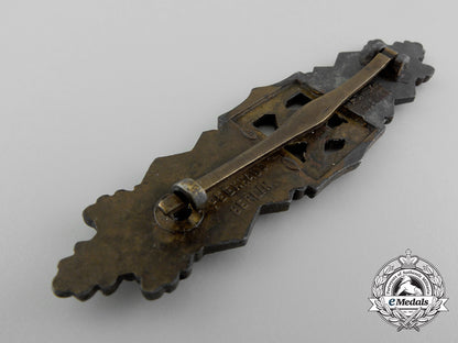 a_bronze_grade_close_combat_clasp_by_a.g.m.u.k._c_7063