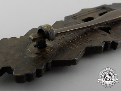 a_bronze_grade_close_combat_clasp_by_a.g.m.u.k._c_7064