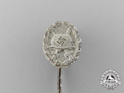 a_set_of_second_war_german_miniature_stickpins_c_7483
