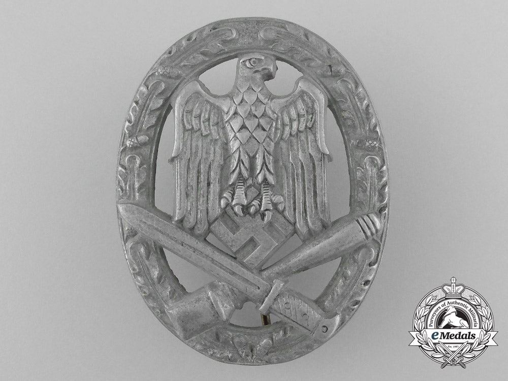 a_general_assault_badge;_unmarked_c_7983