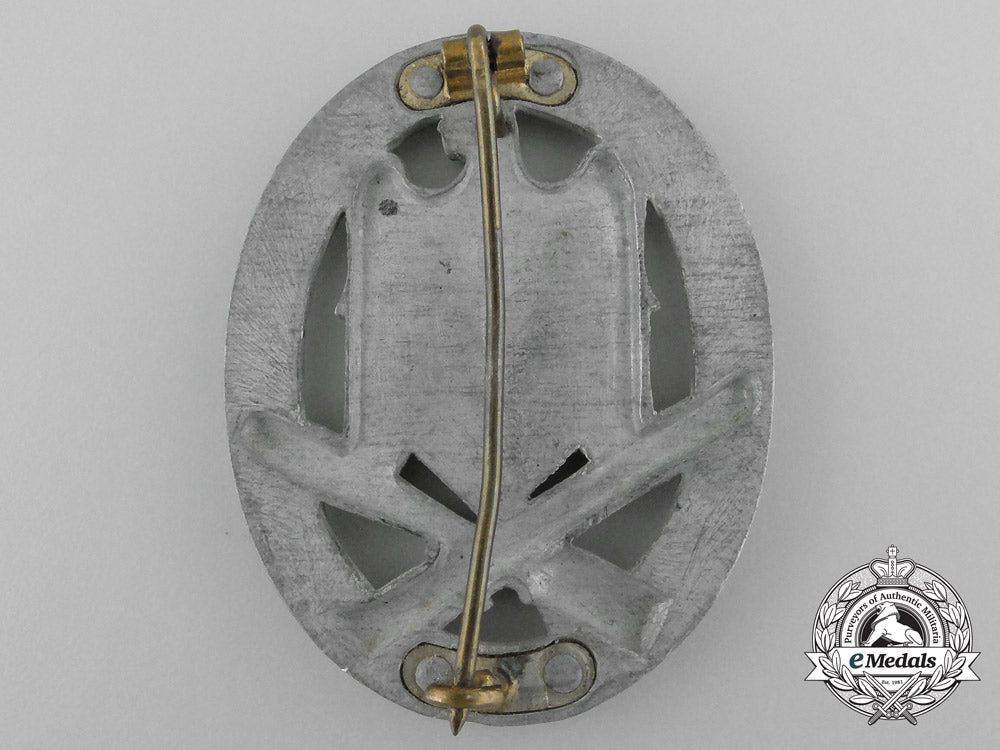 a_general_assault_badge;_unmarked_c_7984