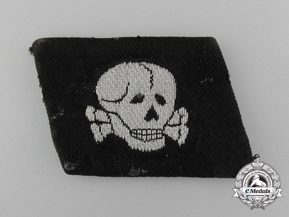 a_fine_officer’s_collar_tab,_waffen-_ss3_d._ss_panzer_division–_totenkopf_c_8095