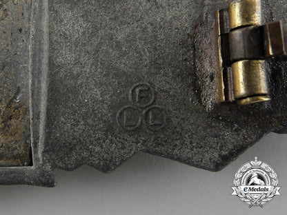 a_bronze_grade_close_combat_clasp_by_friedrich_linden,_lüdenscheid_c_8197