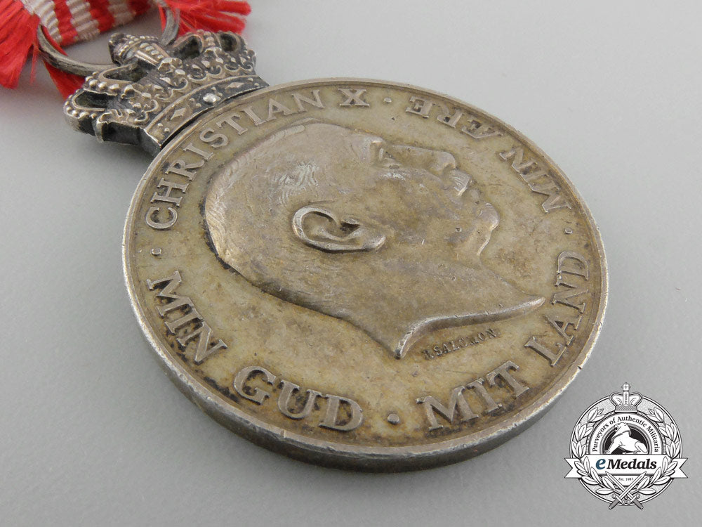 a_danish_award_for_participation_in_allied_military_service;1940-1945_c_8575