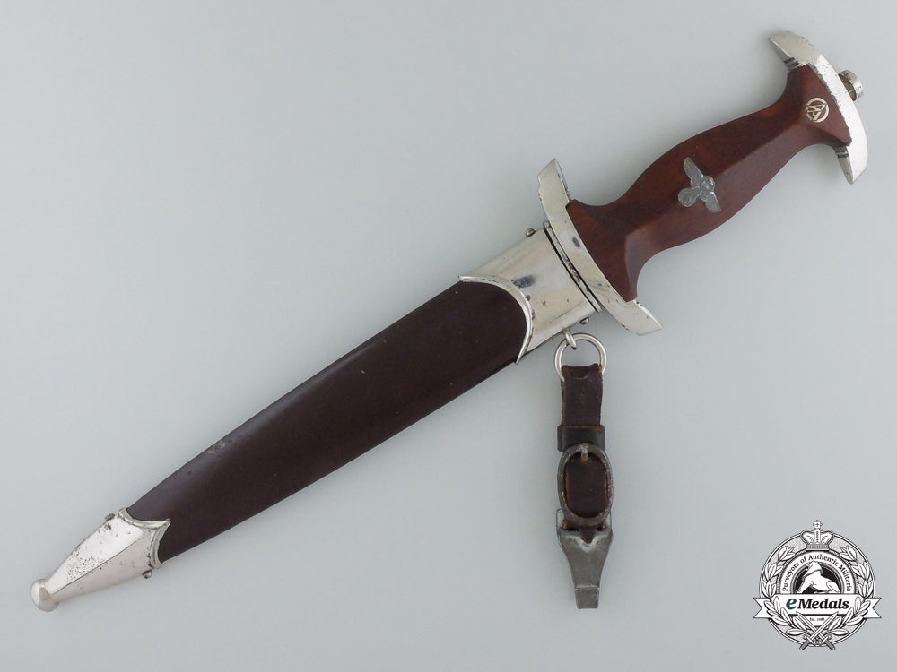 an_sa_dagger_by_carl_eickhorn,_solingen1939_c_859_1