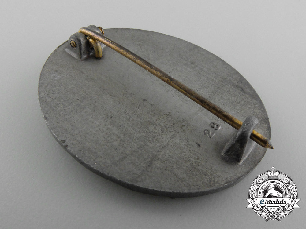 a_german_second_war_wound_badge_by_eugen_schidthaussler;_gold_grade_c_8746_1