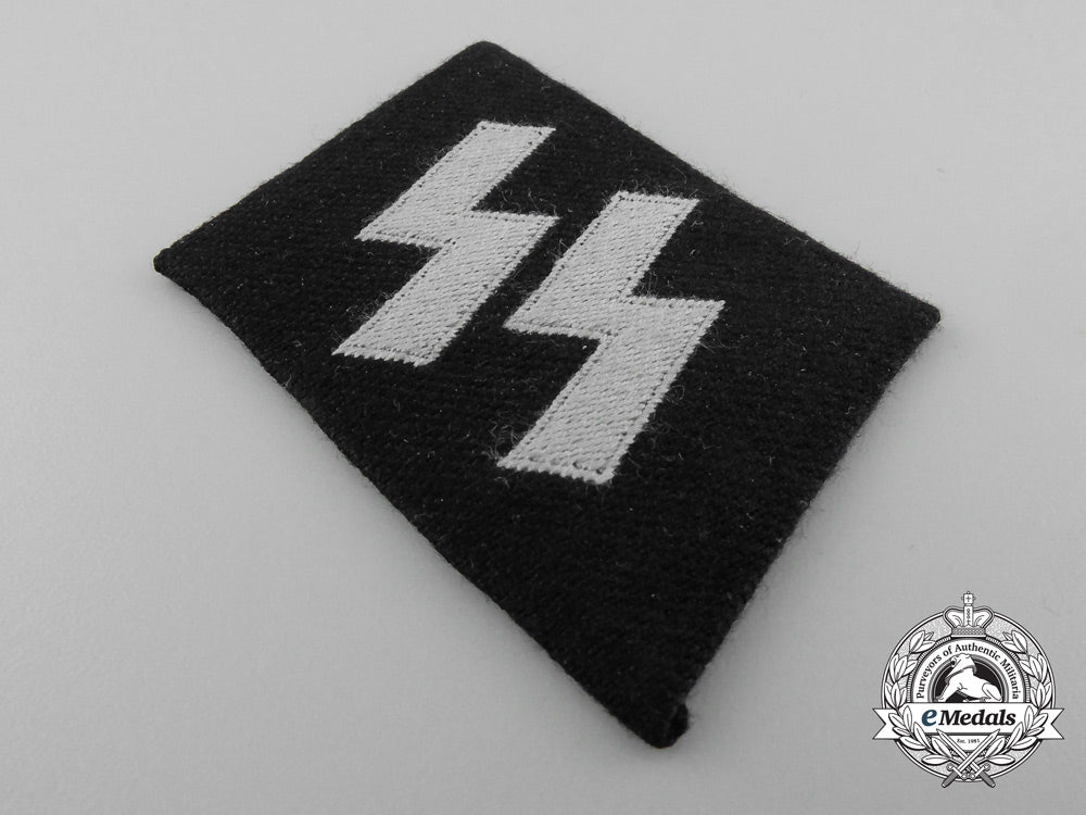 a_waffen-_ss_em/_ncos_bevo_runic_collar_tab_c_8974