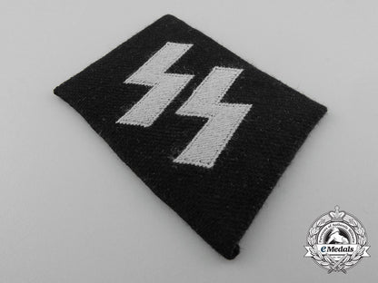 a_waffen-_ss_em/_ncos_bevo_runic_collar_tab_c_8974