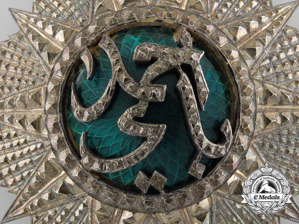 a_tunisian_order_of_nichan_iftikhar;_grand_cross_set_by_arthus_bertrand,_paris_c_9152_1_1_1