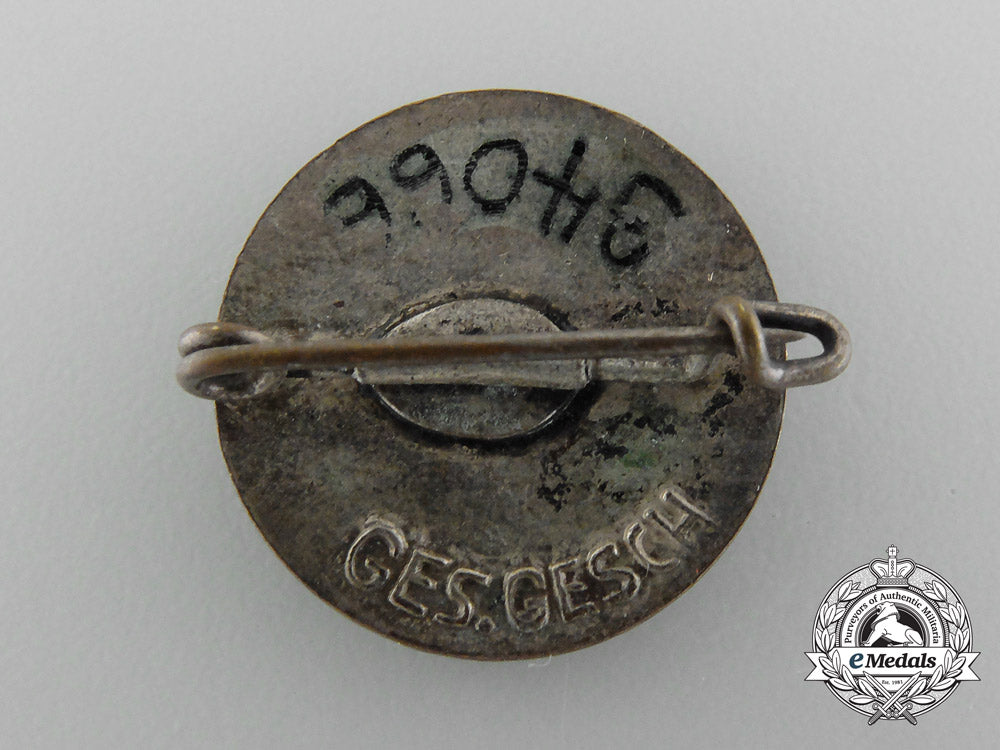 a_deutsches_volk(_dj)_membership_badge_c_9191